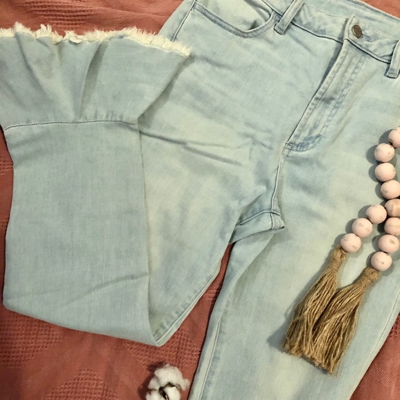 Vince Camuto Denim - Vince Camuto Boutique Jeans Vince Camuto Denim - Vince Camuto Boutique Jeans